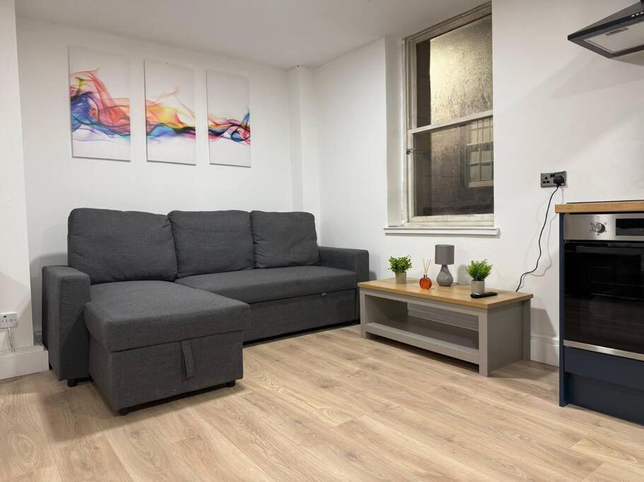 Modern 1 Bedroom - 5 Min Walk From Princess Street Eb1 EDI Exteriér fotografie